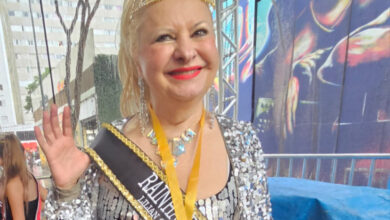 Foto de Debaixo de chuva, Lilian Gonçalves foi coroada como a eterna Rainha da Noite Paulistana